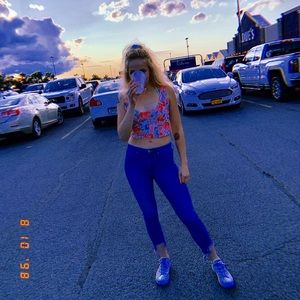 Meet your Posher, Shelly